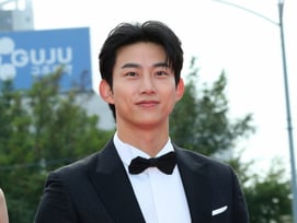 '♥신부 사진 유출' 옥택연, 신혼여행 못 갔다..2PM 도쿄돔 콘서트 준비 [스타이슈]