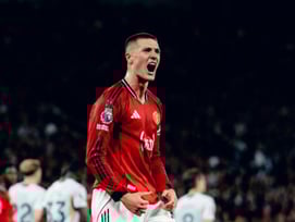 "캡틴 브루노 패스, 받들겠습니다" 원더골 터진 세슈코 향해 "맨유 진짜 1옵션" 극찬... UCL 이끈 '환상 콤비'