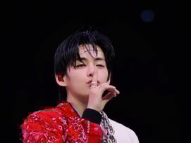 방탄소년단 뷔, 탬파 달군 '퍼펙트 핫가이'