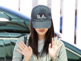 안유진 '잘 다녀올게요'[★포토]