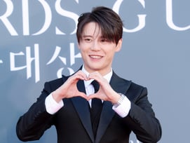 '뮤지컬 첫 수상자' 김준수, 소신 발언 "남녀 따로 받았으면"[제62회 백상예술대상]