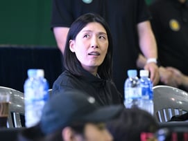 [인터뷰] 전주원 감독 "강이슬 영입은 정성, 김단비와 시너지 효과 내겠다"