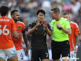 손흥민 또 측면 아닌 중앙 2선→결과는 '대참사'... LAFC, 홈에서 휴스턴에 1-4 대패