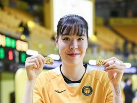 [FA 비하인드] 밤 10시에 연락한 박지수→한걸음에 달려간 KB... 4차례 만남 끝에 재계약 성공