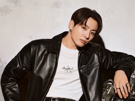 中 1분-美 30분 초고속 품절..방탄소년단 정국 '2026 CKJK' 세계 각국 '완판'