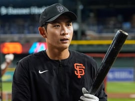 '아뿔싸!' 이정후 등 통증에 결국 오늘(21일)도 결장→23일 복귀 조준, SF는 ARI에 3연전 스윕 당해 '3연패 수렁'