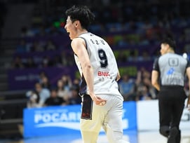 KCC 송교창 해외 진출 도전→日 농구팬들도 '관심'... "일본 리그와 잘 맞을 것"