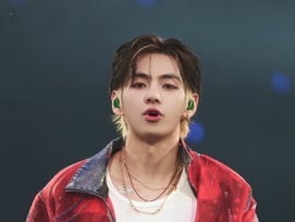 "김태형, 무대 위해 태어난 사람" 방탄소년단 뷔, 라스베이거스 뒤흔든 '무대 킹'