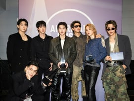 방탄소년단, 한국어로 전한 美 'AMA' 대상 소감.."아미 사랑해"[종합]