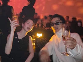 '가디건 포옹' 레전드 남긴 고윤정·구교환, 광란의 파티..'14살차 무색한 케미'