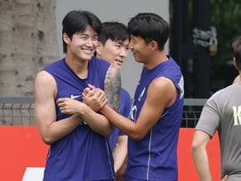 '홍명보 감독 노림수 적중' 대표팀 컨디션 최고조! '부상 위험' 소나기 피했다→'올라! 안녕하세요!' 훈련 분위기 '후끈' [과달라하라 현장]