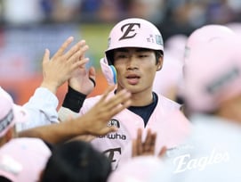 한화 19세 신인 KIA전 또 선발 출격! 벌써 '5G' 연속→리드오프 주전 자리 꿰차나... '국가대표 2명 포함' 선발 라인업 공개 [대전 현장]