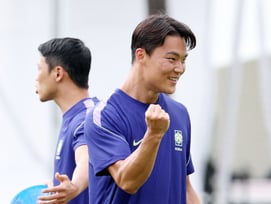 [포토] 오현규, 수시로 주먹 불끈