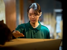 신민아 '눈동자', '슈퍼걸'과 함께 2위 출발