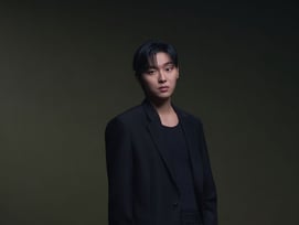 최현욱, 거북목으로 손톱 물어뜯고 다리까지 떨며 [인터뷰]