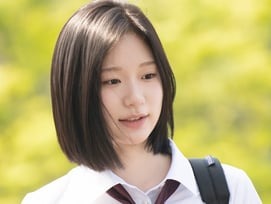 '이준호 소속사' 조승희, 첫사랑 비주얼 제대로..'친구에게 떨릴 수 없는 거잖아' MV 출연