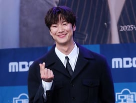 나인우, 류준열→유아인 이어 갤럭시 行? "미팅한 건 맞다"[공식]