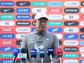 "내 몸 부서져도 병역 혜택" 강조했던 이민성, AG 최종 명단 '군필 3명' 이례적 발탁