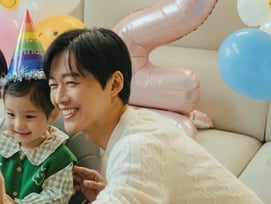 '예비 아빠' 남궁민, 미리 보는 딸 바보..볼 뽀뽀 생일파티 공개 [결혼의 완성]