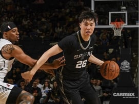 이현중 서머리그 마지막 경기서 '3점슛 3개' 활약... 5경기 평균 9.2점·3.6리바운드