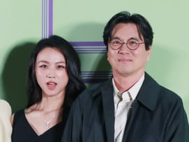 탕웨이, 47세에 子 출산 기적 같은 일..'곧 환갑' 김태용 감독 '꼭두'에도 관심 [종합]