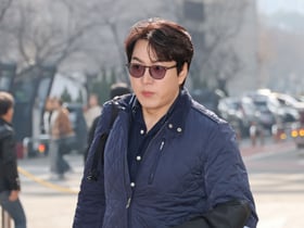 송일국 '불명 출근길'[★포토]