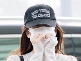 아이브 안유진 '다이브에게 하트~'[★포토]