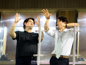 [포토] '두 전직 메이저리거의 KBO올스타전' 환담