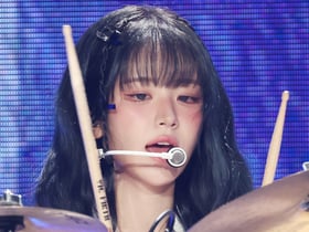 [ACON2026]QWER 쵸단 '드럼은 귀엽게'[★포토]