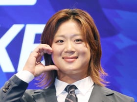 정유인 '깜찍 볼하트'[★포토]