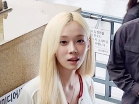 [포토] 원터 '가을에 승리요정으로 다시 올게요'