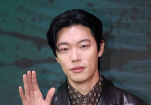 'Rat' Ryu Jun-yeol to star in 'Outback' [Official]