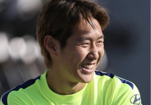 “为何总是把李刚仁换下?”西蒙尼做出回应……“他正处于持续成长的过程中,没有任何特殊问题。”