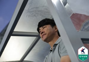 '11 матчей без поражений → прямой выход в элиту': главный тренер «Сувон FC» Пак Кёнха нацелился на победу в каждом матче [Сообщение с места событий в Сувоне]