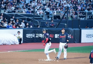 [フォト] 「ロッテの追撃を振り切る2点ホームラン」ヒリアード
