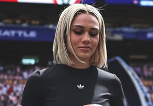 'Дочь Родмана' 女 футбольная звезда появилась на US Open... «Скрытая сила штурма Шелтона?» Американская спортивная пара-куппл стала темой разговора