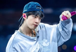 'АНГЕЛ ДЖИН В ЛОС-АНДЖЕЛЕСЕ': ДЖИН ИЗ BTS ЗАХВАТИЛ ЛОС-АНДЖЕЛЕС ПРЕМИУМ-КОНЦЕРТОМ
