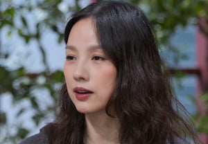 A battle of wits between divorced singles.. 16th generation Kwang-soo ♥ 22nd generation Hyeon-sook, fighting over Lee Hyori [Love War]