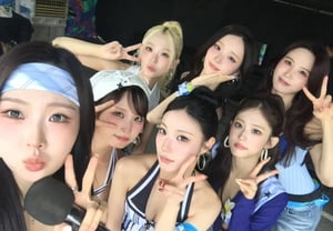 [Official] Group ICHILLIN' Brings Refreshing Energy to First 'Waterbomb Kaohsiung' After Debut