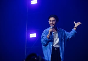 Kim Beom-soo se reúne con los niños indonesios que ha apoyado durante siete años... "Una existencia como la de una familia"