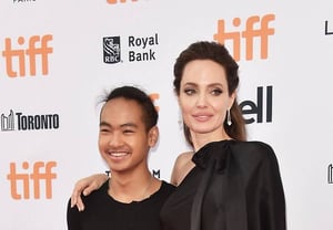 アンジェリーナ・ジョリーの長男、父ブラッド・ピットを完全に消した..「姓削除承認」