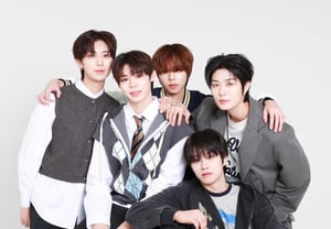 Thanh xuân rực rỡ với những lưỡng lự và thách thức..V01D, xác nhận comeback vào ngày 13 tháng 10