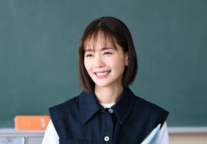 Nữ diễn viên người Hàn Quốc định cư tại Nhật Nakamura Yuri qua đời, ung thư trực tràng → di căn → tắc ruột..dù được chẩn đoán thời gian sống còn lại trước khi mất vẫn "không mất nụ cười" [Vấn đề sao thế giới]