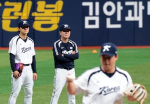 [フォト] 「リュ・ジヒョン監督と話す」キム・ドヨン
