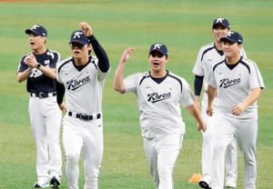 [Photo] "Doyoung will take the lead!"