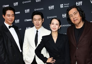[Oficial] Lee Chang-dong de "Posible amor", primer director galardonado con el Premio Ebert en el TIFF... Recibe elogios unánimes