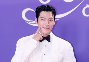 ¿Quién no lo diría que es el esposo de Shin Min-a? El nivel real de la personalidad de Kim Woo-bin: «Se ofrece a comer uno contra uno con 20 nuevos talentos cada día» [Star Issue]