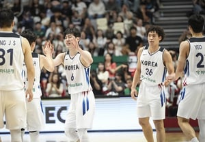 "South Korea, China's Top Gold Medal Rival": China Takes Serious Precautions... "Lee Hyun-jung averages 22.7 points; Yu Gi-sang and Lee Jeong-hyun are also on the roster"
