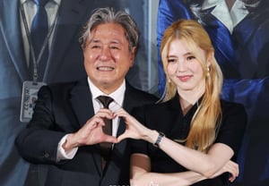 Diễn viên 62 tuổi bị chỉ trích vì "hành động ngu ngốc" liên quan đến "bệnh sao" — Choi Min-sik: "Diễn viên thể hiện sự nhạy cảm không phải là chuyên nghiệp" [Vấn đề Sao]