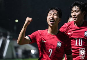 Lee Min-seong-ho already appears to have secured early qualification for the quarterfinals; results of the Saudi Arabia-Katar match on the 18th are under close watch